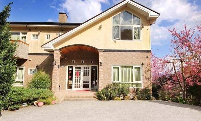 Ren'ai Bed & Breakfast | Chingjing New Paradise B&B