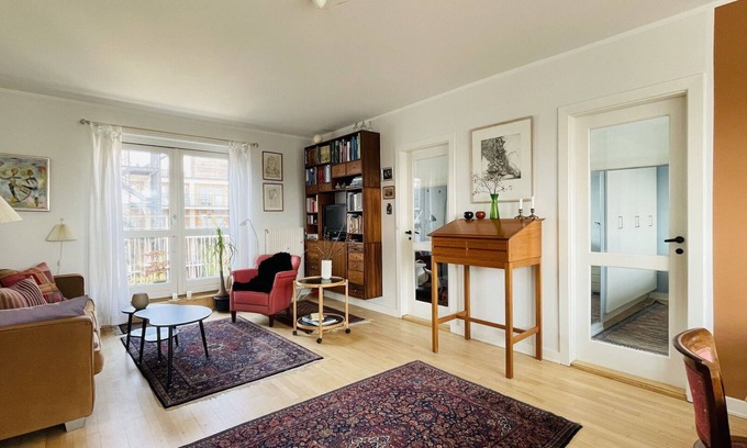 Frederiksberg C Apartment | City Apartment in Frederiksberg with 2 bedrooms sleeps 4