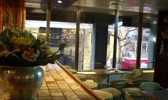 Omonia Hotel | Claridge Hotel