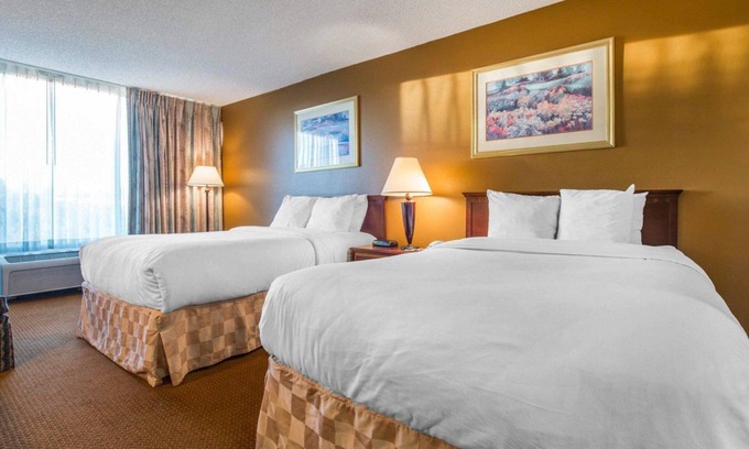 Pueblo Hotel | Clarion Inn and Events Center Pueblo North