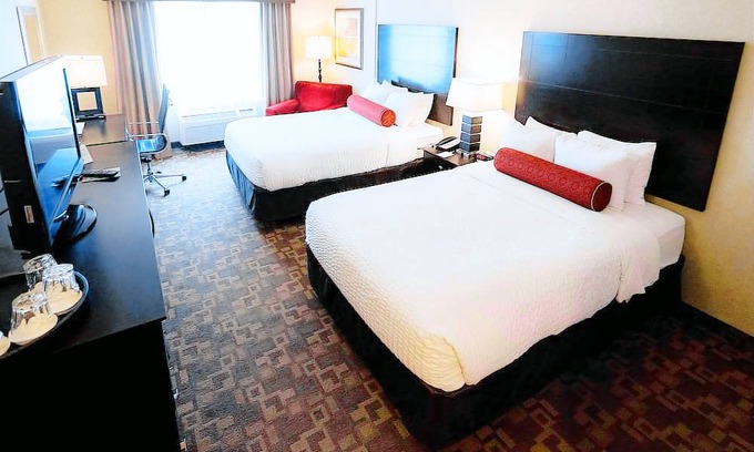 Elmhurst Hotel | Clarion Inn Elmhurst - Oakbrook