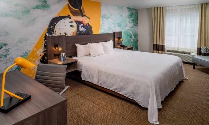 Beckley Hotel | Clarion Pointe Beckley