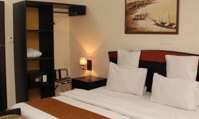 Ikeja Hotel | Class Suites Signature