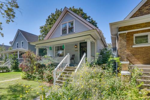 Forest Park House | Classic Forest Park Foursquare Less Than 1 Mi to Blue Line