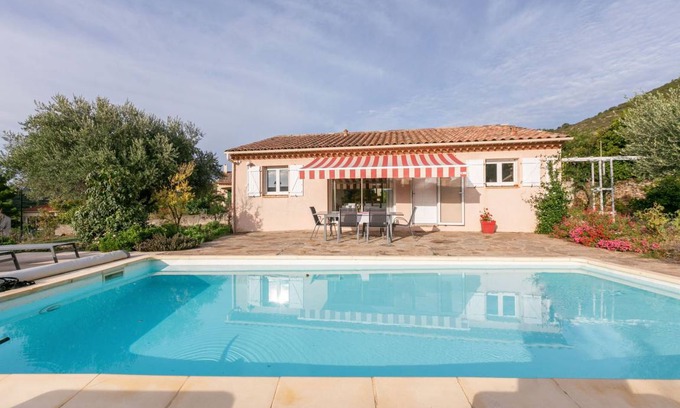 Roquebrun House | Classy Villa in Roquebrun with Swimming Pool