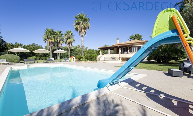 Alghero Villa | ClickSardegna Villa Paradiso with swimming pool and exclusive tennis court