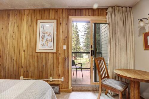Copper Mountain Village Hotel | CM117H Copper Mtn Inn