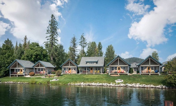 Dover Bay House | Coast A While - Lakefront Beach Bungalow