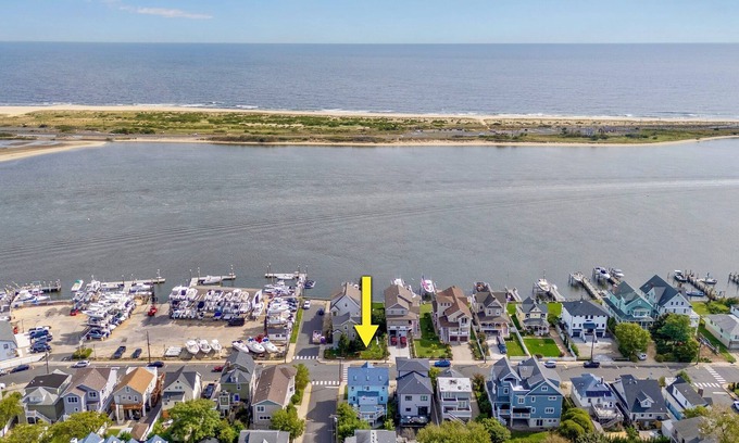 Highlands House | Coastal Charmer 2 bedroom duplex in Highlands, NJ, WATERFRONT
