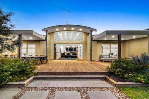 Ocean Grove House | Coastal paradise just metres from the beach