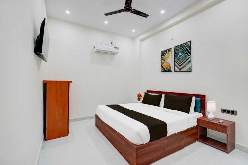 Mat Hotel | Collection O Shree Ji Puram Near Prem Mandir