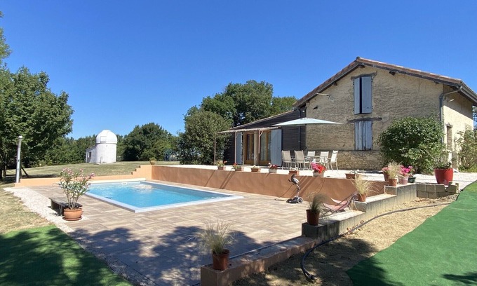 Marsac House | Come and recharge your batteries in the GERS, with its swimming pool and starry skies.