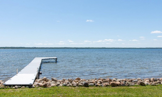 Brainerd House | Come enjoy a nice relaxing week in Brainerd MN on North Long Lake.