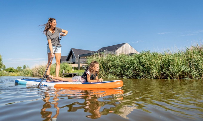 Witmarsum House | Comfort 12-person residence in the holiday park Landal Elfstedenhart
