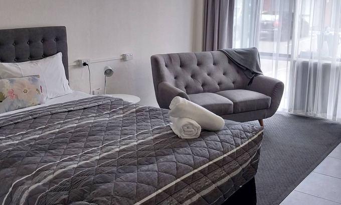 Albury Hotel | Comfort Inn Commodore Albury