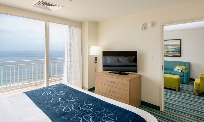Northeast Virginia Beach Hotel | Comfort Suites Beachfront
