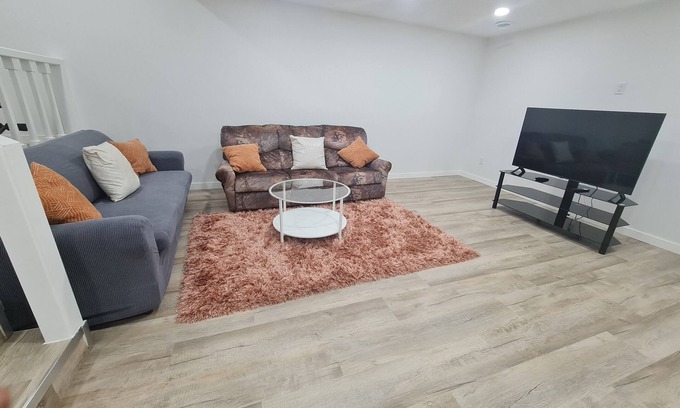 Saskatoon House | Comfortable 2-Bed Basement Suite | Easy Airport & City Access