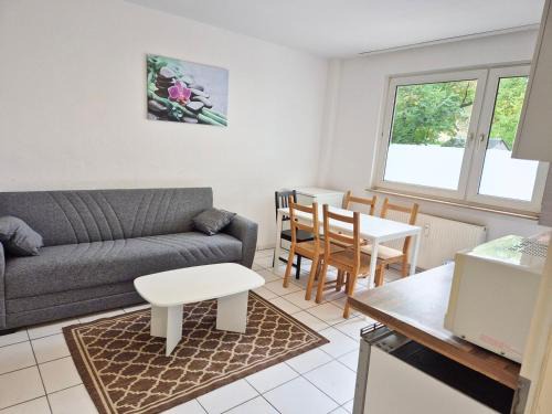 Gremberghoven Apartment | Comfortable Apartment in Köln