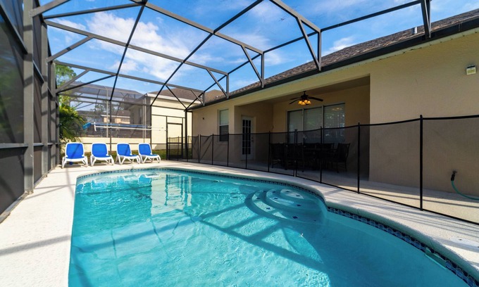 Calabay Parc House | Comfortable Calabay Parc Pool Home with Games Room Close to Disney