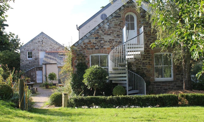Grampound Bed & Breakfast | Comfortable, conveniently located loft with views of our cider orchard