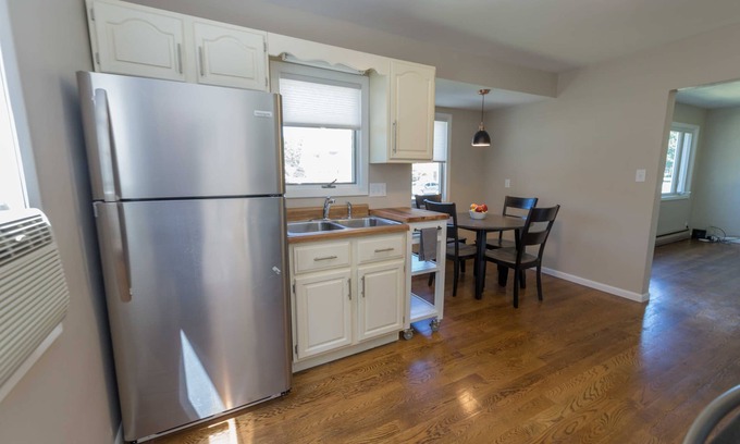 South Bend House | Comfortable Home Only 5 Minutes to ND Campus