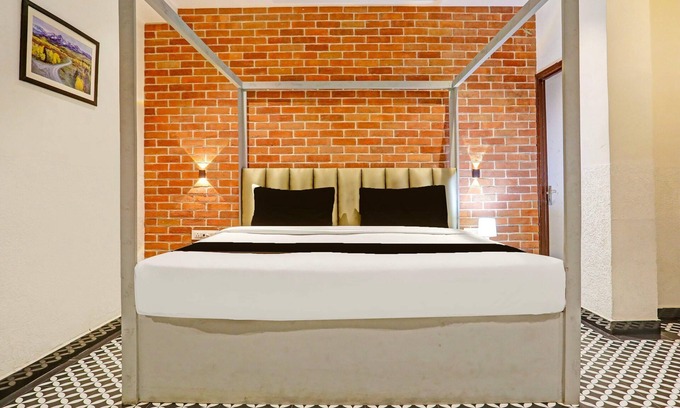 Varanasi House | Comfortable Stayss at Varanasi Cantt