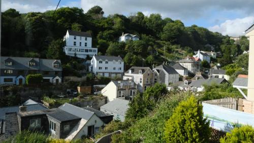 Looe Apartment | Commanders Cabin 'As seen in Beyond Paradise'