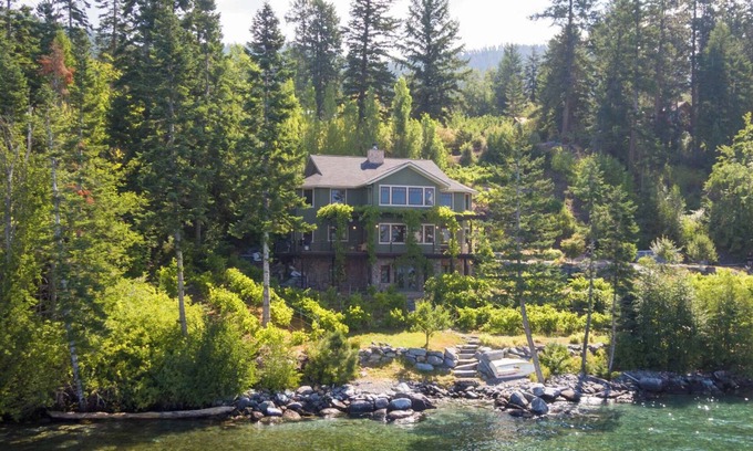 Bigfork House | Complete Privacy on Flathead Lake