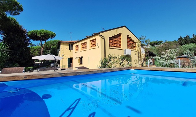 Massarosa House | Conca Oro New House on Hill between Lucca and the sea with pool and large porch