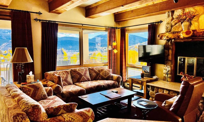 Crested Butte Condo | Condo ∙ 2 bedrooms ∙ 6 guests