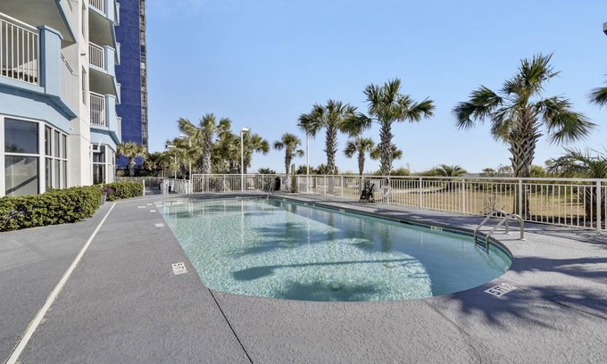 Myrtle Beach Condo | Condo ∙ 4 bedrooms ∙ 10 guests