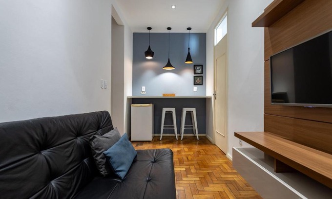 Copacabana Apartment | Conforto em Copacabana - Para 2 pessoas - NSC1212 Z4