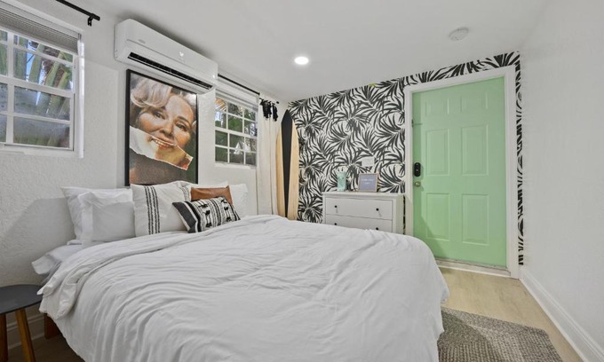 Victoria Park Hotel | CONSTANCE LANGDON AHS SUITE at THE KarINN BOUTIQUE HOTEL - Downtown Ft Lauderdale 5