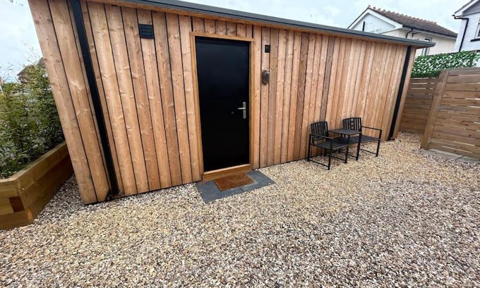 Chichester Apartment | Container conversion in beautiful Bosham
