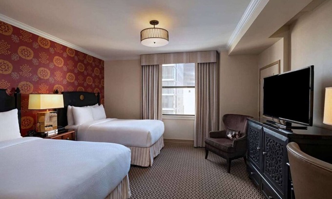 Downtown Austin Hotel | Convenient Stay! THREE Relaxing Units, Pet-friendly, Indoor Swimming Pool!