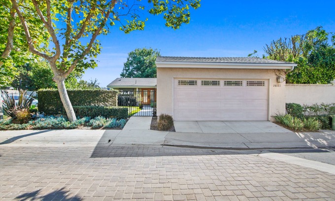 Laguna Niguel House | Cool and Sophisticated, Single Level Home! With Pool!
