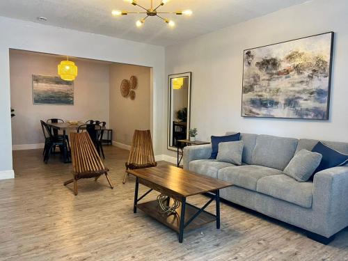 Flagami Apartment | Coral Gable 3BR House