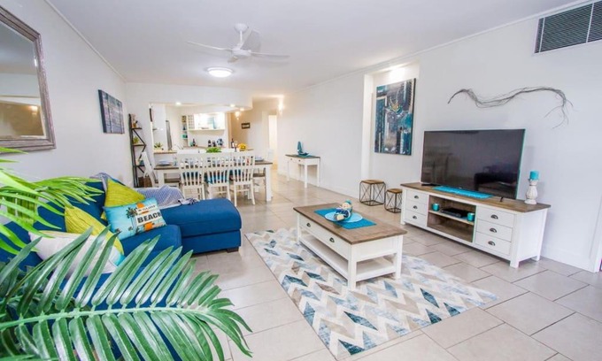 Agnes Water Apartment | Coral Sands - Your Poolside Beach Escape in Agnes Water