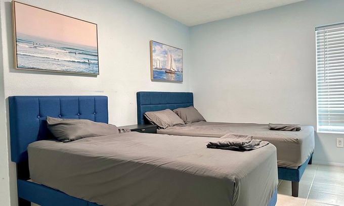 Bradenton House | Cordova Lakes - Welcoming 3-bedroom house with AC in Bradenton