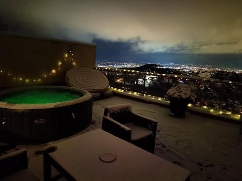 Brasov Apartment | Coroni Seasons Apart With Panoramic View