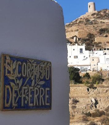 Nijar House | Cortijo Ferre, a los pies del castillo la Atalaya de Nijar
