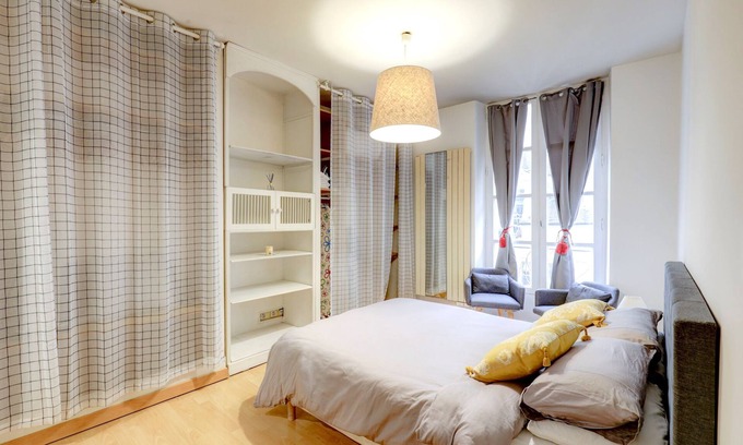 Odeon Apartment | Cosy 1-Bedroom in Saint Germain des Pres