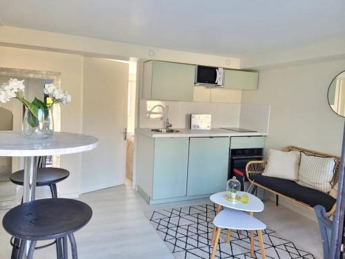 Sartrouville House | COSY 2 pièces à Sartrouville au Centre à 500m de la gare