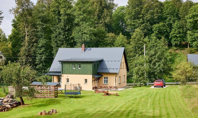 Rudnik Apartment | Cosy apartment for 10 guests with WIFI, TV, patio and panoramic view