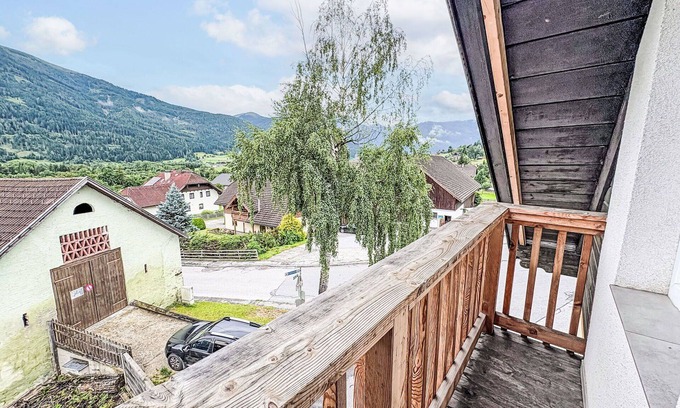 Sankt Martin Apartment | Cosy apartment for 4 guests with WIFI, balcony, pets allowed and parking