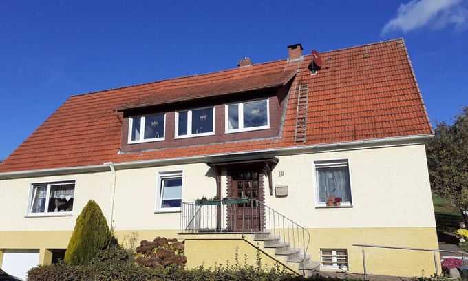 Luegde Apartment | Cosy apartment for 4 people with WIFI, TV, balcony, pets allowed and panoramic view