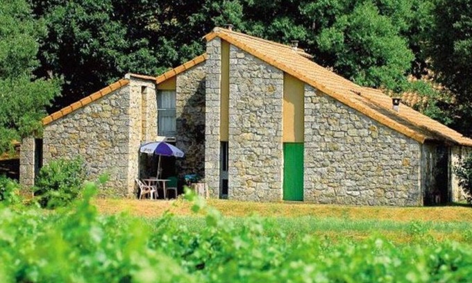Chambonas Apartment | Cosy apartment for 6 guests with WIFI, pool, TV, terrace and pets allowed