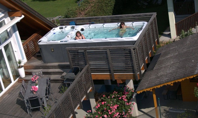 Ligist Apartment | Cosy apartment for 6 people with private pool, WIFI, TV and terrace