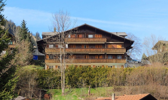 Zweisimmen Apartment | Cosy apartment for 6 guests with WIFI, TV, balcony, pets allowed and panoramic view