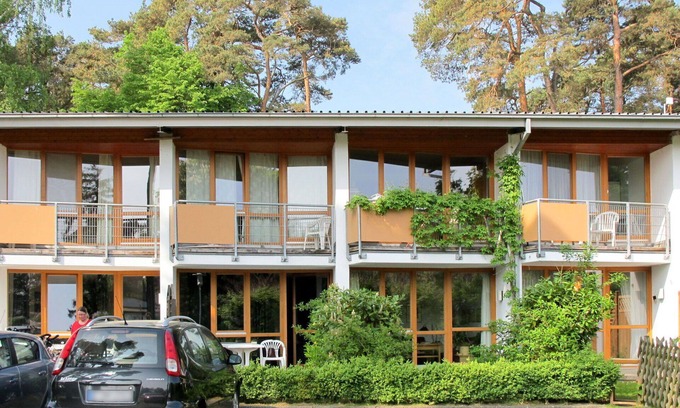 Lubmin Apartment | Cosy apartment for 4 guests with WIFI, TV, terrace and pets allowed